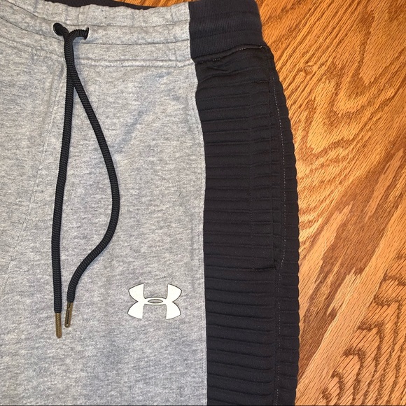 Under Armour Fitted Joggers - Picture 2 of 4